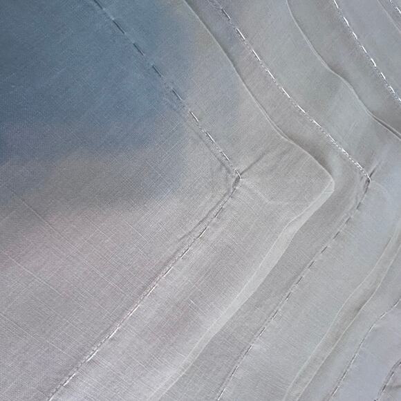 Kim Seybert Set of 15 Grey 100% Linen Napkins with Silver Running Stitch - Picture 4 of 10